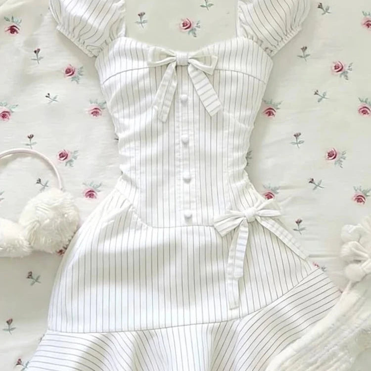Süsses Mini Kleid mit Schleife