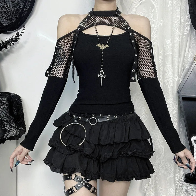 Schwarzes Top mit Fishnet und Patchwork
