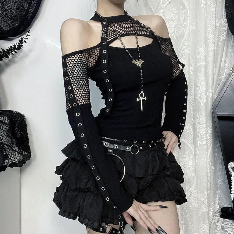 Schwarzes Top mit Fishnet und Patchwork