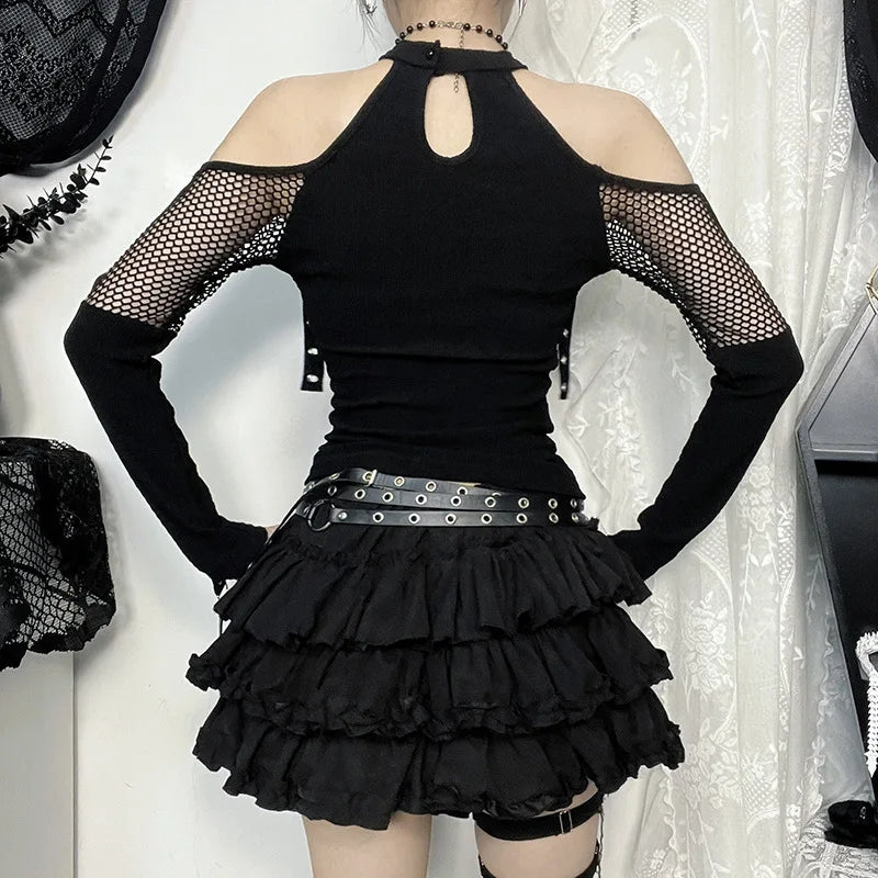 Schwarzes Top mit Fishnet und Patchwork